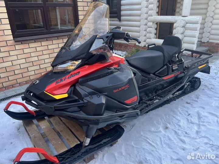 Продам Снегоход BRP Ski-Doo Skandic WT 900 ACE