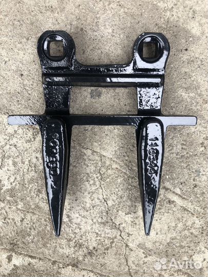 MacDon. Пальцы противорежущие. 118344