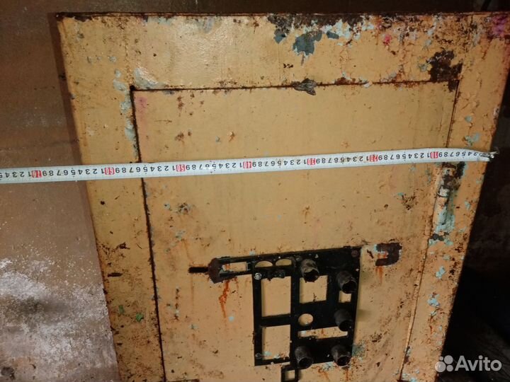 Оружейный сейф на 3 ствола