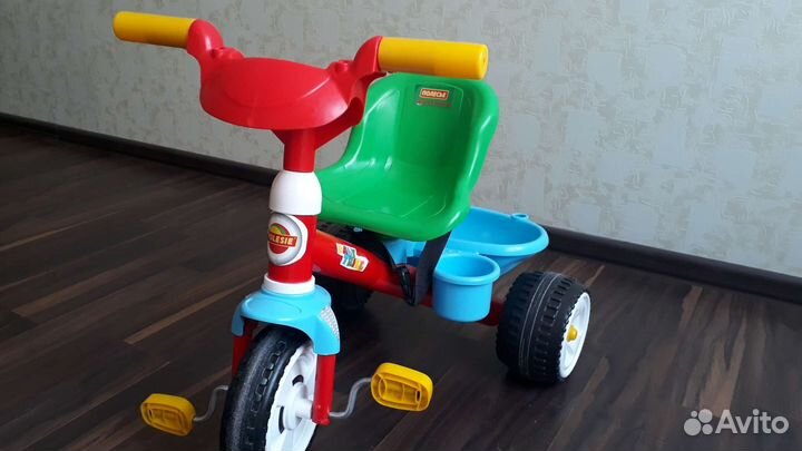 Трехколесный велосипед