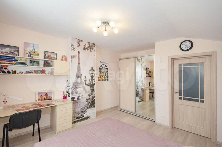 Таунхаус 190 м² на участке 10 сот.