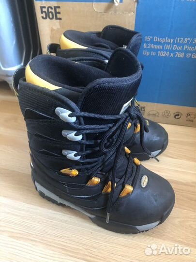 Сноубордические ботинки 35