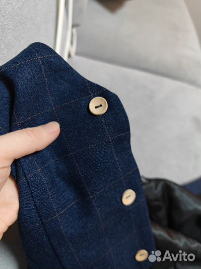 Костюм классический на мальчика 134 140