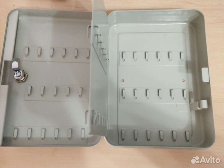 Ключница на 60 ключей