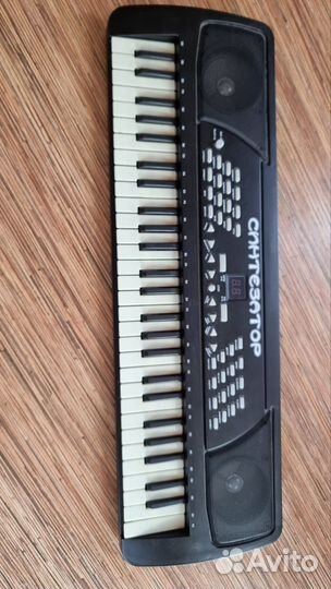 Синтезатор