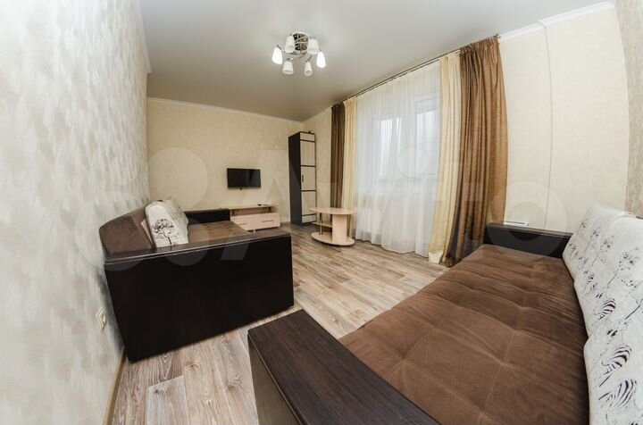 2-к. квартира, 70 м², 8/15 эт.