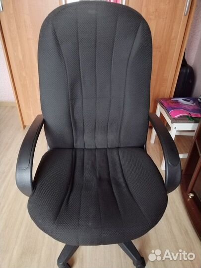 Компьютерное кресло
