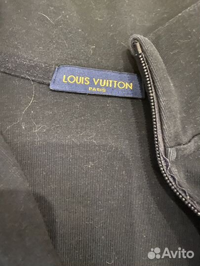 Костюм спортивный