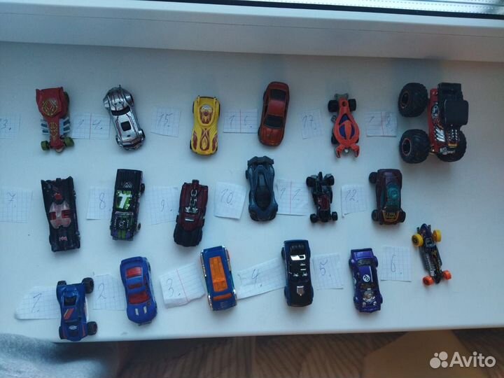 Машинки хотвилс пакетом