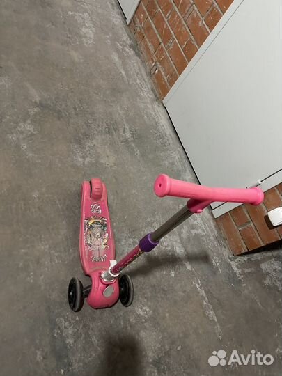 Самокат детский трехколесный