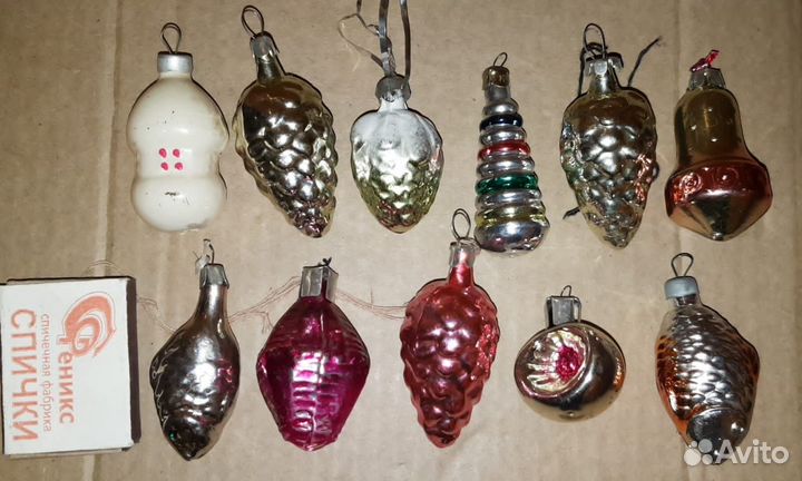 Маленькие елочные игрушки