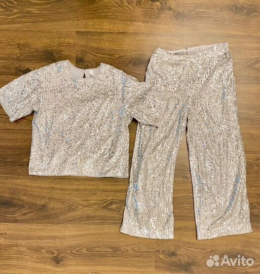 Костюм нарядный для девочки