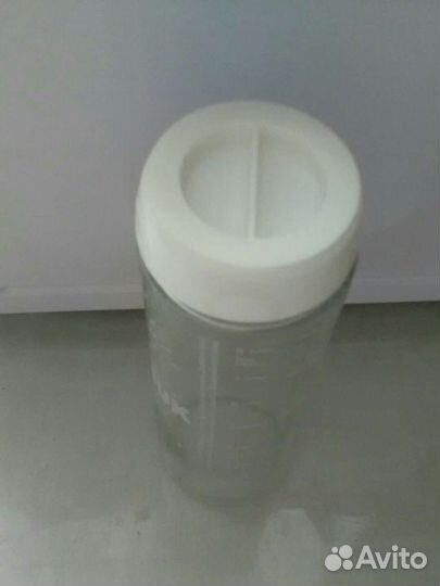 Бутылочка для кормления стеклянная с крышкой