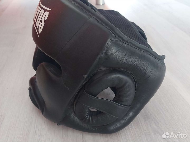 Шлем и перчатки