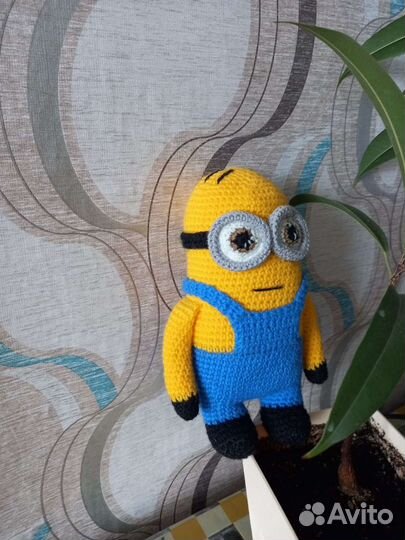 Миньон игрушка вязаная,ручной работы