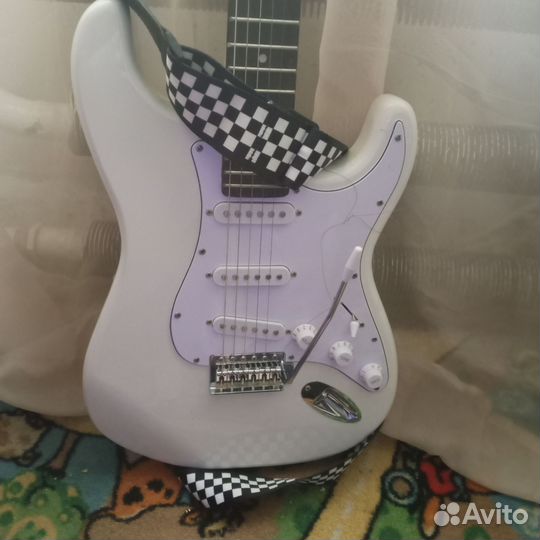 Электрогитара denn ST100WH