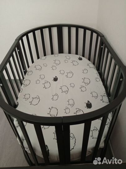 Детская кроватка трансформер с маятником