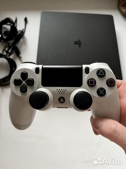 Sony playstation 4 slim 1tb продаю