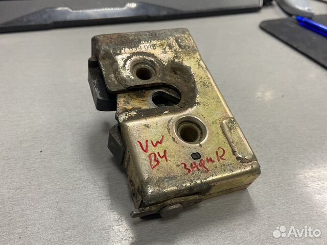 Замок двери задней правой VW B4№ 357839016D