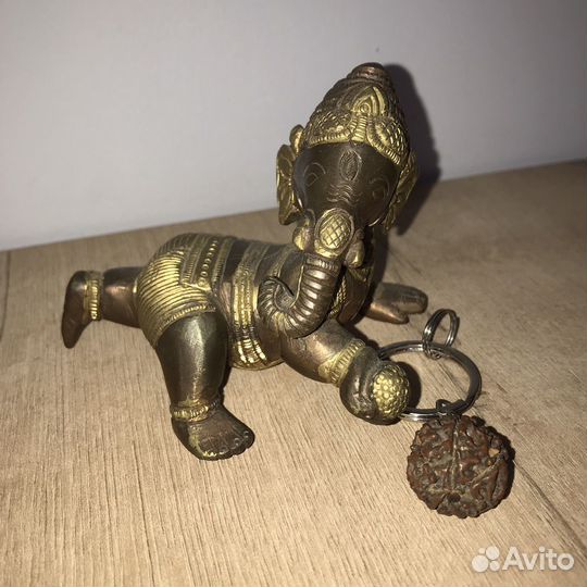 Бог ганеша (слон)