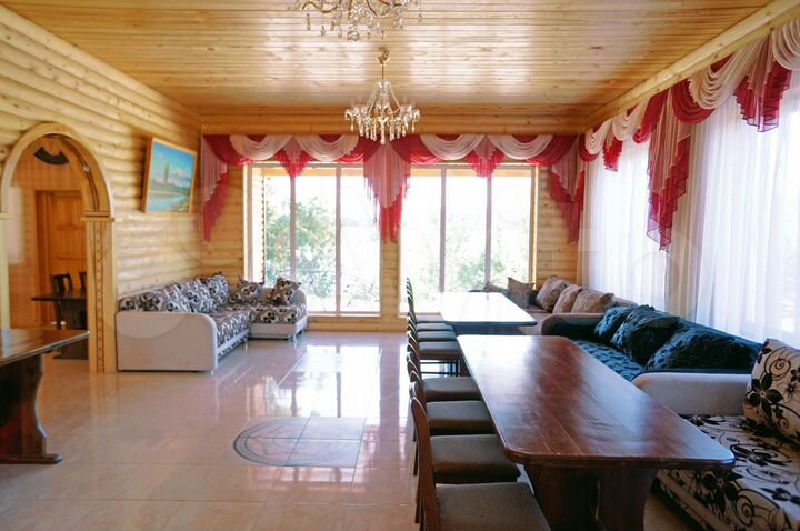 Коттедж 440 м² на участке 25 сот.