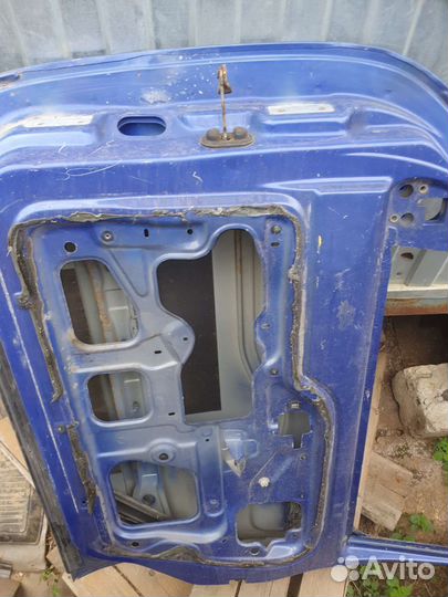 Передняя правая дверь на кангу 1