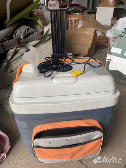 Автомобильный холодильник Unicool ec 0728 dc