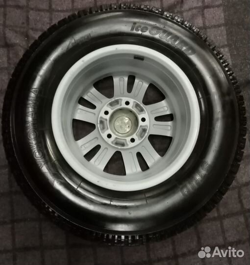 Колеса как новые Toyota Land Cruiser 200 шипы