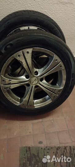 Продам летние колеса 5х114'3 резина 215/55 R17