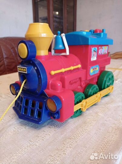 Паровозик greaty музыкальный