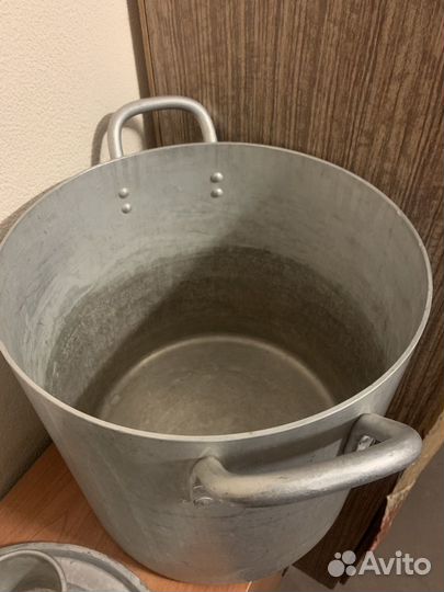 Кастрюля алюминиевая