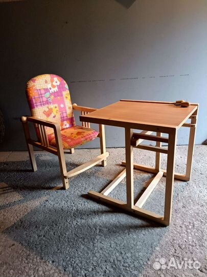 Стульчик для кормления