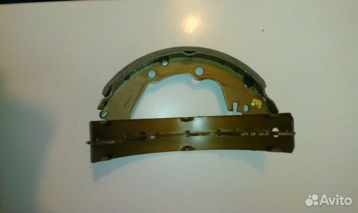 Колодки тормозные барабанные Colt, Lancer, Pagero