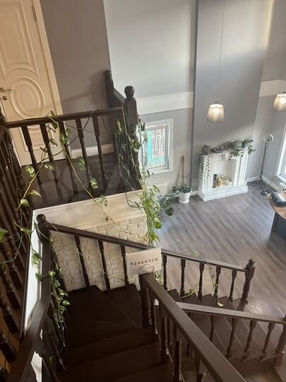 Дом 380 м² на участке 10 сот.