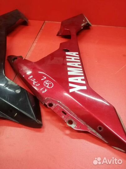 Пластик боковой левый (плуг) Yamaha R1 07-08