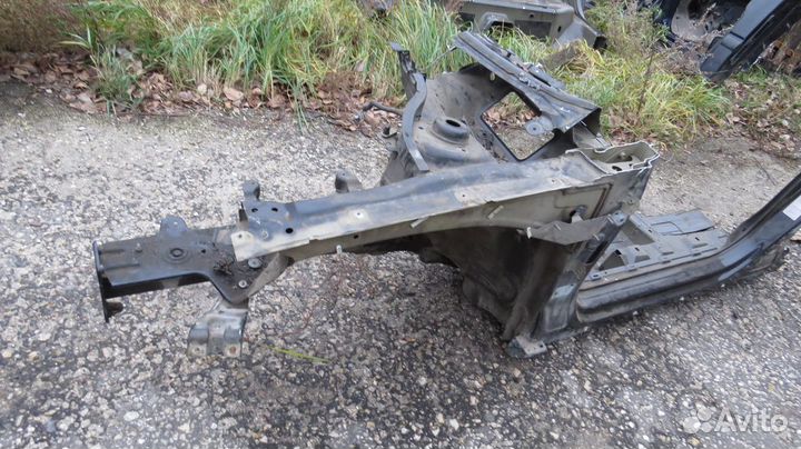 Лонжерон левый Volkswagen Passat B6