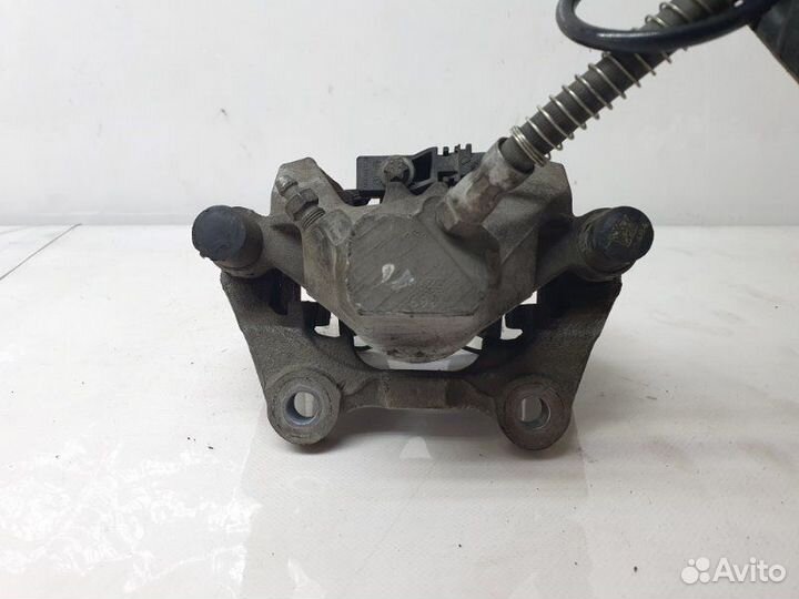 Суппорт задний правый Mercedes-Benz E C207 3.0