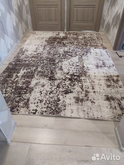 Ковер 2 на 3 новый