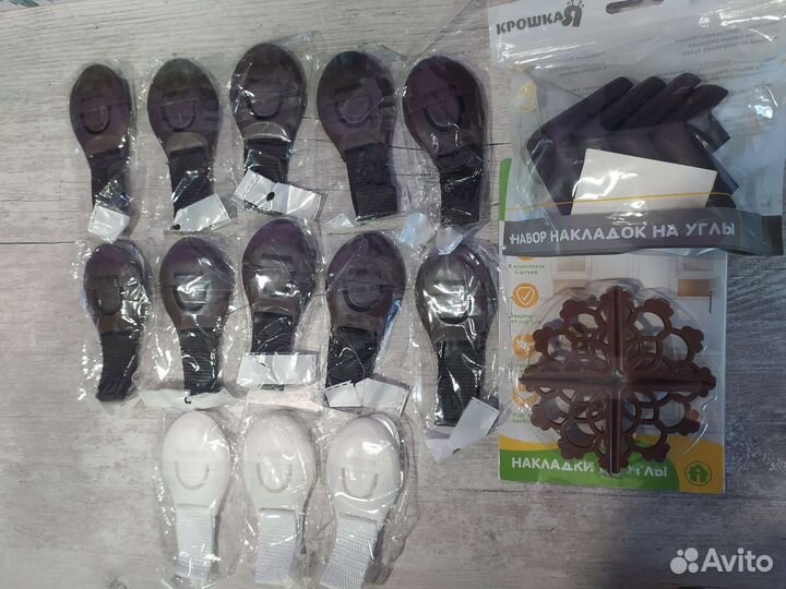 Накладки на углы, замки от детей