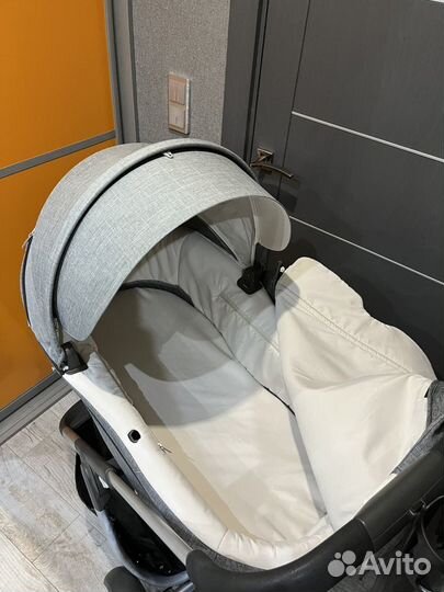 Коляска Stokke