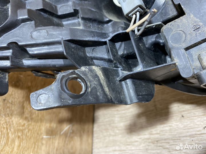 Фара передняя левая Renault Laguna 2 дорест 142345