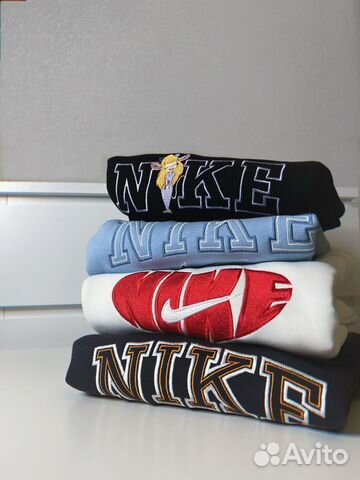 Вышивка на толстовке (на худи, свитшотах)