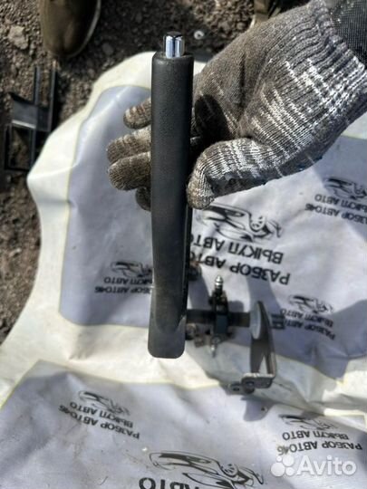 Ручник Hyundai Ix35 2.0 G4KD 2WD МКПП 2012