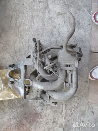 Коллектор впускной Мицубиси Ланцер 9