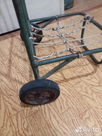 Тележка хозяйственная на колесах