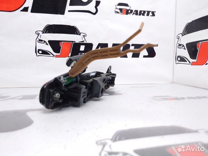 Ручка двери задней левой Toyota RAV4 (XA40)