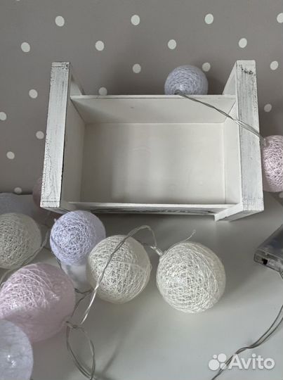 Ящик декоративный + шарики гирлянда