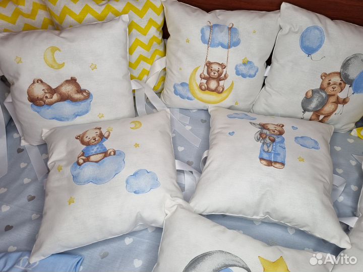 Комплект бортиков в кроватку новый