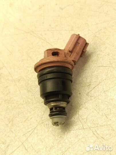 Форсунка топливная Nissan Cefiro PA32 VQ25DE