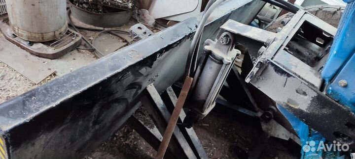 Отвал на мтз 82